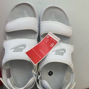 Nike Womens White Sandals NWT